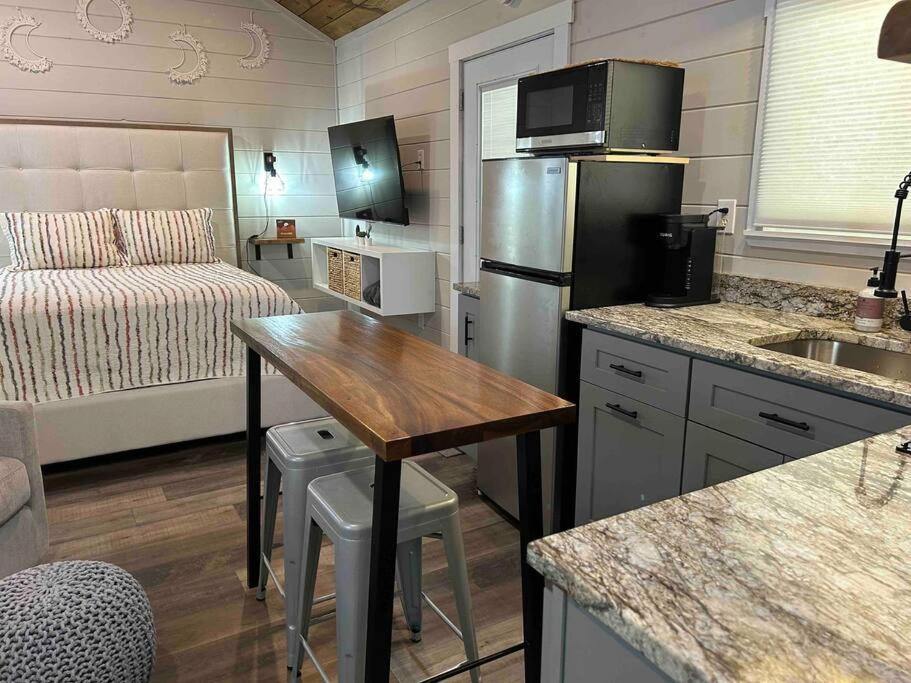 Blissful Nook Tiny Home ~ Cozy Retreat W/ Hot Tub; Near Town And Deep Creek Bryson City Kültér fotó