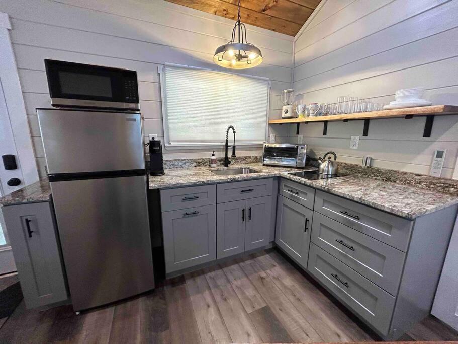 Blissful Nook Tiny Home ~ Cozy Retreat W/ Hot Tub; Near Town And Deep Creek Bryson City Kültér fotó